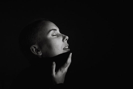 Sensitive and Warm Skin? 4 Hacks To Manage Pitta Skin